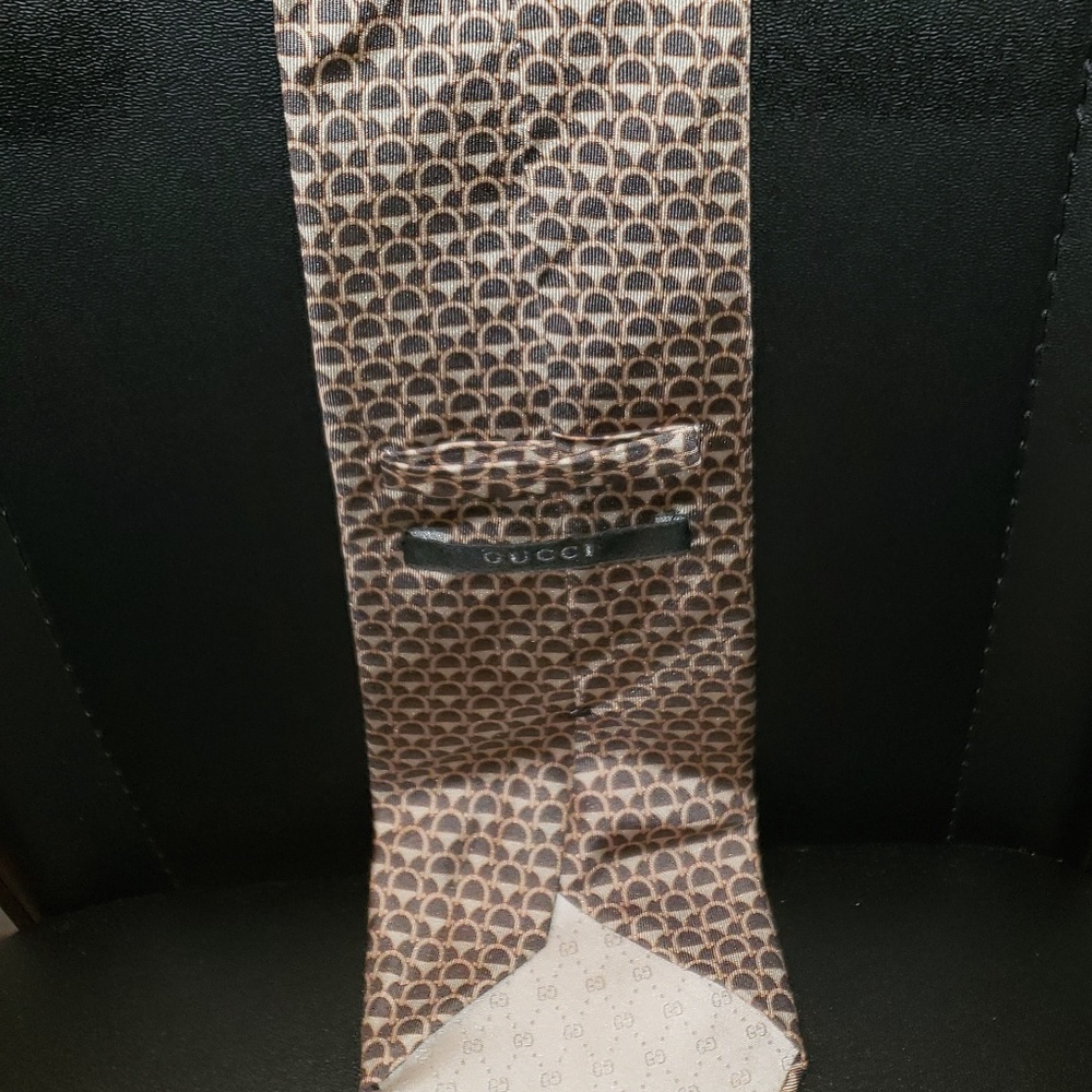 Gucci Tie - Picture 2 of 5